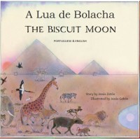 The Biscuit Moon in Portuguese and English